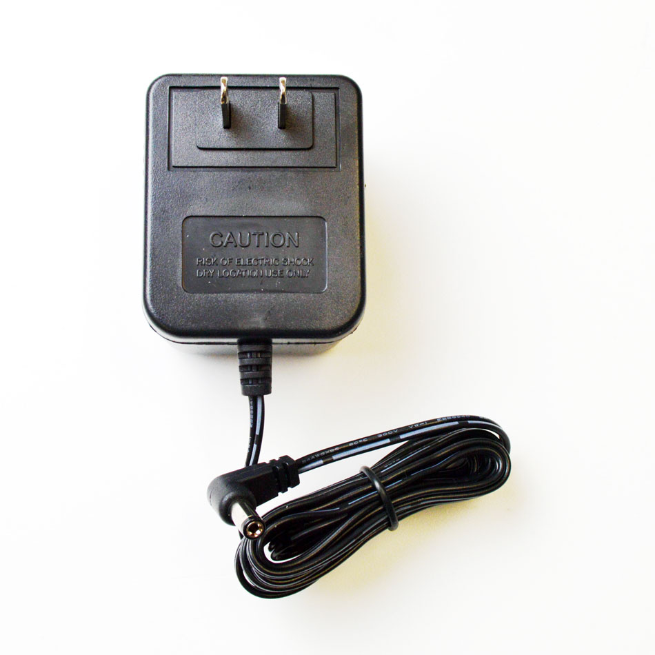 Fishman 910R 9V DC Power Supply (ACC-BLE-POW) - Image 2