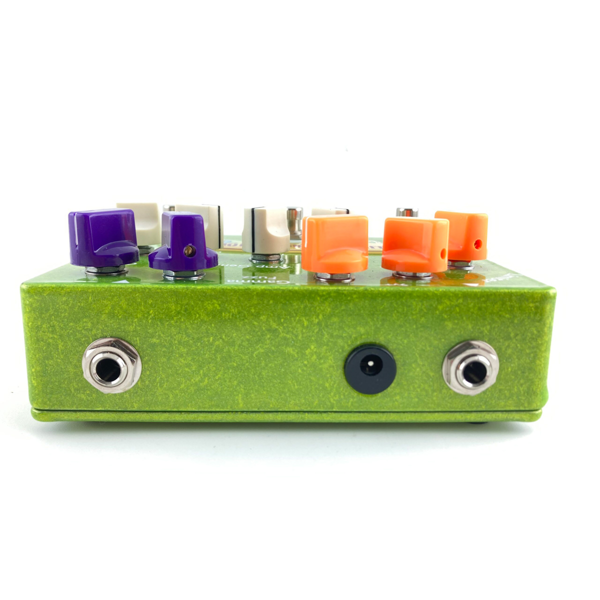 Analog Alien Bass Station – Comp, Amp & Fuzz Pedal - Image 2